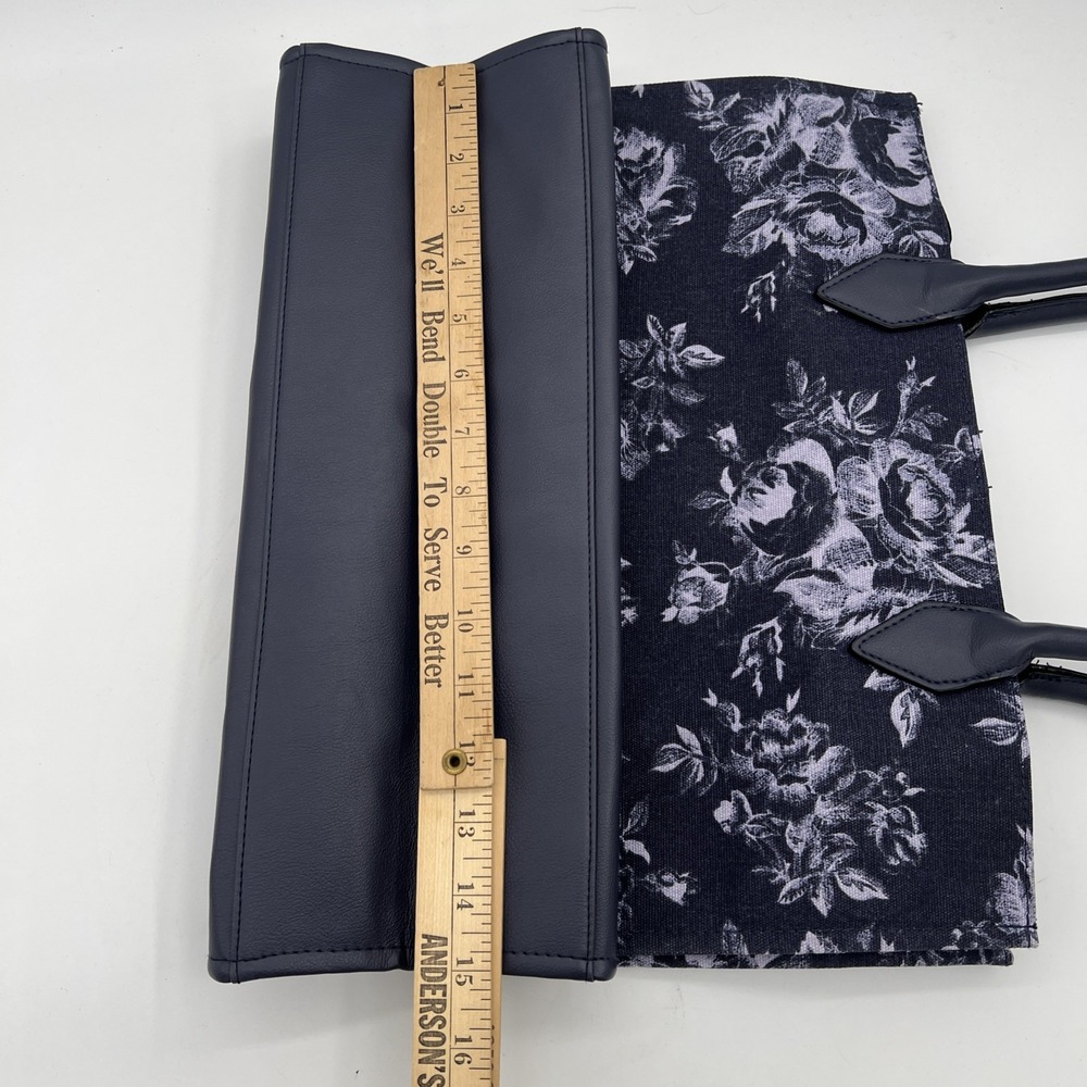 Victoria Secret VS Floral Book Tote Travel Bag Large Purple Flowers~NWOT - Picture 6 of 6